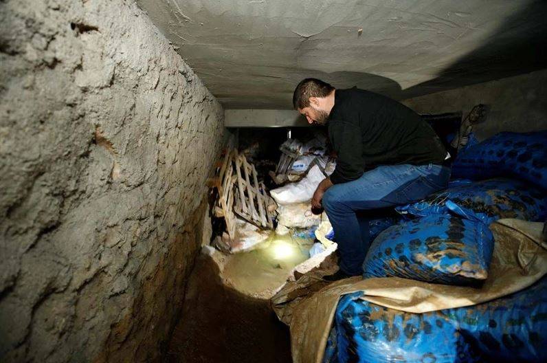 Kahramanmaraş’ta ev sahiplerini tedirgin eden görüntü. Her deprem sonrası yeraltından yükseliyor 12